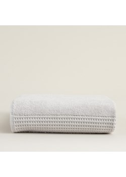 Ręcznik Balance 70x140 cm mist grey ze sklepu dekoria.pl w kategorii Ręczniki - zdjęcie 176536507