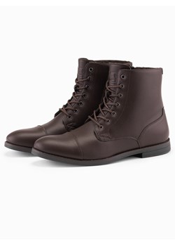 Buty męskie z ekoskóry z ocieplaną wysoką cholewką – ciemnobrązowe V2 OM-FOBO-0172 (BROWN) ze sklepu ombre w kategorii Buty zimowe męskie - zdjęcie 176539069