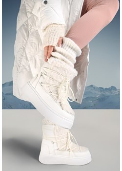 Białe Sznurowane Śniegowce Vices na Grubej Podeszwie Ozdobione Futerkiem Nomizola ze sklepu born2be.pl w kategorii Śniegowce damskie - zdjęcie 176561977