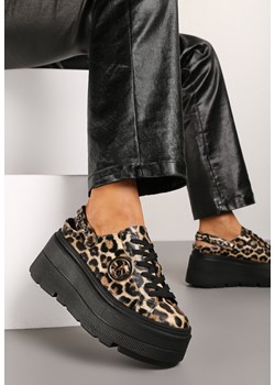 Brązowe Sneakersy Vices  w Panterkę na Grubej Tłoczonej Podeszwie z Paskiem na Pięcie i Metaliczną Ozdobą Zenfedi ze sklepu born2be.pl w kategorii Buty sportowe damskie - zdjęcie 176562435