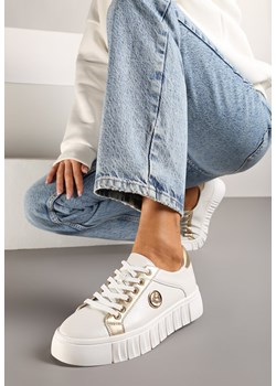 Biało-Złote Sznurowane Sneakersy Vices na Platformie z Tłoczeniem i Metaliczną Aplikacją Lavfedi ze sklepu renee.pl w kategorii Buty sportowe damskie - zdjęcie 176563435