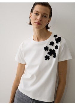 Reserved - T-shirt z aplikacją - wielobarwny ze sklepu Reserved w kategorii Bluzki damskie - zdjęcie 176566159