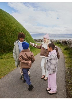 Reserved - Dzianinowe spodnie - różowy ze sklepu Reserved w kategorii Spodnie dziewczęce - zdjęcie 176596269