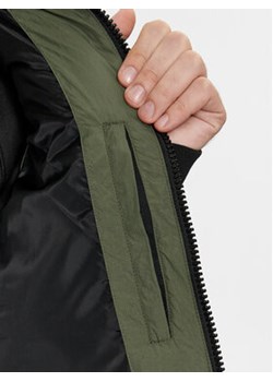 Calvin Klein Kamizelka Crinkle K10K110334 Zielony Regular Fit ze sklepu MODIVO w kategorii Kamizelki męskie - zdjęcie 176652008