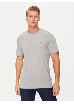 Tommy Hilfiger T-Shirt UM0UM03362 Szary Regular Fit ze sklepu MODIVO w kategorii T-shirty męskie - zdjęcie 176676677