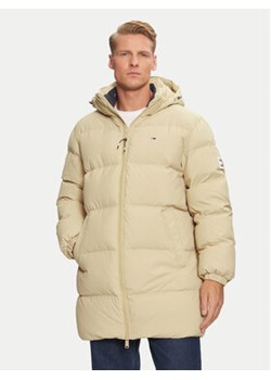 Tommy Jeans Kurtka puchowa Essential DM0DM20466 Beżowy Regular Fit ze sklepu MODIVO w kategorii Kurtki męskie - zdjęcie 176786887