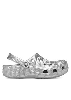 Crocs Klapki Cls Metallic Geometric Clog 210002 Srebrny ze sklepu MODIVO w kategorii Klapki damskie - zdjęcie 176849709