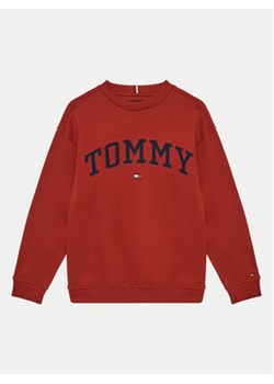 Tommy Hilfiger Bluza Varsity KB0KB09119 Czerwony Regular Fit ze sklepu MODIVO w kategorii Bluzy chłopięce - zdjęcie 176923097