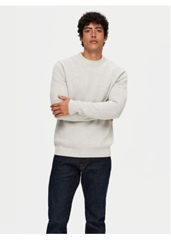 Selected Homme Sweter Dane 16092599 Szary Regular Fit ze sklepu MODIVO w kategorii Swetry męskie - zdjęcie 176992105