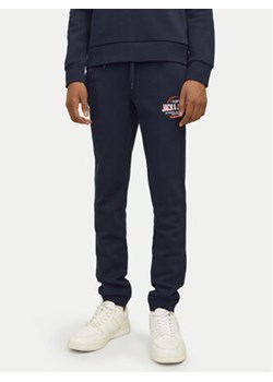 Jack&Jones Junior Spodnie dresowe Logo 12258850 Granatowy Slim Fit ze sklepu MODIVO w kategorii Spodnie chłopięce - zdjęcie 177028725