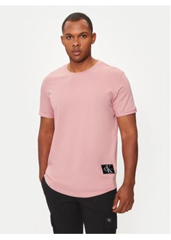 Calvin Klein Jeans T-Shirt J30J323482 Różowy Regular Fit ze sklepu MODIVO w kategorii T-shirty męskie - zdjęcie 177043446