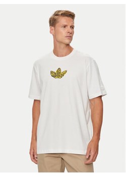 adidas T-Shirt Supply Sport IX6738 Biały Regular Fit ze sklepu MODIVO w kategorii T-shirty męskie - zdjęcie 177123026