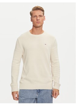 Tommy Jeans Sweter Essential DM0DM18370 Beżowy Slim Fit ze sklepu MODIVO w kategorii Swetry męskie - zdjęcie 177139957