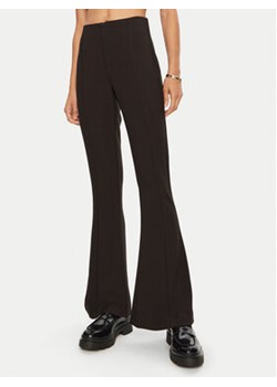 Gina Tricot Spodnie materiałowe Slim Bootcut Trousers 22856 Czarny Bootcut Fit ze sklepu MODIVO w kategorii Spodnie damskie - zdjęcie 177210877