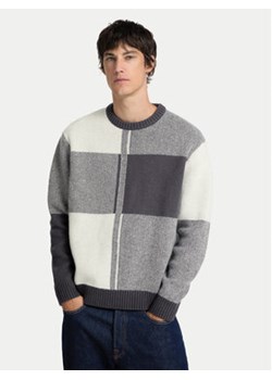 Selected Homme Sweter 16094557 Szary Relaxed Fit ze sklepu MODIVO w kategorii Swetry męskie - zdjęcie 177267879