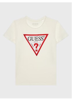 Guess T-Shirt J2YI51 K6YW1 Écru Regular Fit ze sklepu MODIVO w kategorii T-shirty chłopięce - zdjęcie 177285637