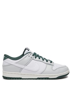 Sneakersy Nike Dunk Low Retro Se HF2874 001 Biały ze sklepu eobuwie.pl w kategorii Buty sportowe męskie - zdjęcie 177389468