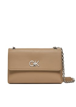 Torebka Calvin Klein Re-Lock Ew Conv Crossbody K60K611084 Beżowy ze sklepu eobuwie.pl w kategorii Kopertówki - zdjęcie 177398795