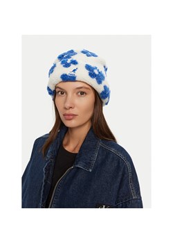 Czapka Kangol Floral Fleece Beanie K5421 Biały ze sklepu eobuwie.pl w kategorii Czapki zimowe damskie - zdjęcie 177410938