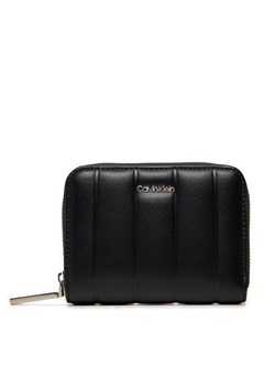 Mały Portfel Damski Calvin Klein Line Quilt Medium Zip Around K60K613066 Czarny ze sklepu eobuwie.pl w kategorii Portfele damskie - zdjęcie 177414128