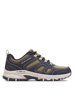 Sneakersy Skechers Hillcrest 237379 Szary ze sklepu eobuwie.pl w kategorii Buty trekkingowe męskie - zdjęcie 177417098