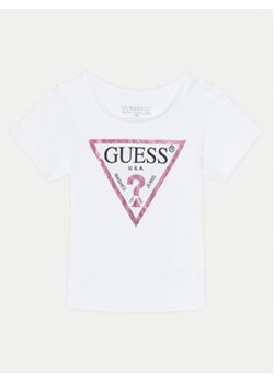 Guess T-Shirt K73I56 K8HM0 Biały Regular Fit ze sklepu MODIVO w kategorii T-shirty chłopięce - zdjęcie 177425158