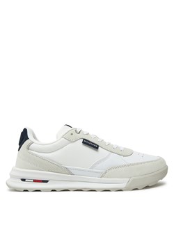 Sneakersy Tommy Hilfiger Retro Runner Mix Rwb FM0FM05371 Biały ze sklepu eobuwie.pl w kategorii Buty sportowe męskie - zdjęcie 177505526