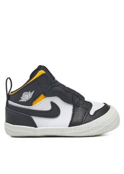 Nike Sneakersy Jordan 1 Crib Bootie AT3745 017 Czarny ze sklepu MODIVO w kategorii Buty sportowe dziecięce - zdjęcie 177539539