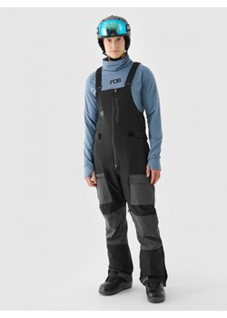 Męskie spodnie snowboardowe 4F 4FWAW24TFTRM627 - czarne ze sklepu Sportstylestory.com w kategorii Spodnie męskie - zdjęcie 177575909