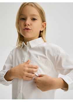 Reserved - Koszula z aplikacją - biały ze sklepu Reserved w kategorii Koszule chłopięce - zdjęcie 177580589