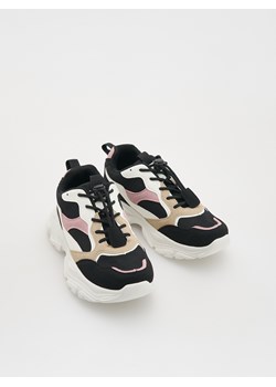 Reserved - Sneakersy z łączonych materiałów - czarny ze sklepu Reserved w kategorii Buty sportowe dziecięce - zdjęcie 177583149