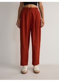 Reserved - Spodnie chino z wiskozą - jasnopomarańczowy ze sklepu Reserved w kategorii Spodnie damskie - zdjęcie 177585658