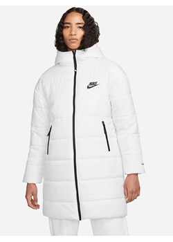 Nike Płaszcz zimowy w kolorze białym ze sklepu Limango Polska w kategorii Kurtki damskie - zdjęcie 177623866