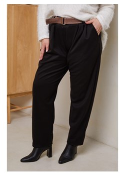 Curvy Lady Spodnie chino w kolorze czarnym ze sklepu Limango Polska w kategorii Spodnie damskie - zdjęcie 177634207