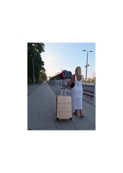 Złota duża walizka 75 cm poszerzana  Art Class Collection ze sklepu Słoń Torbalski w kategorii Walizki - zdjęcie 177652247