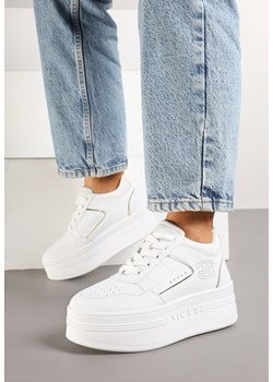 Biało-Złote Sneakersy Vices na Grubej Podeszwie z Metalicznymi Wstawkami Nelesea ze sklepu born2be.pl w kategorii Buty sportowe damskie - zdjęcie 177658455