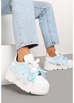 Biało-Niebieskie Płaskie Sneakersy Vices z Podwójnym Sznurowaniem ze Zdobieniem 3D Nelarissa ze sklepu born2be.pl w kategorii Buty sportowe damskie - zdjęcie 177658479