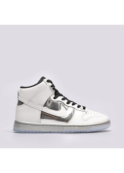 NIKE DUNK HIGH SE ze sklepu Sizeer w kategorii Buty sportowe damskie - zdjęcie 177668566