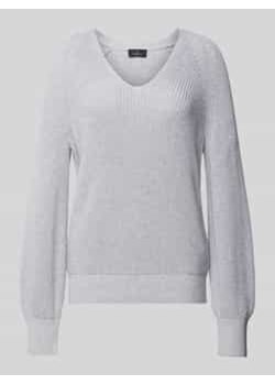 Sweter z dzianiny z dekoltem w serek ze sklepu Peek&Cloppenburg  w kategorii Swetry damskie - zdjęcie 177809797