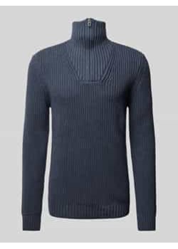 Sweter z dzianiny z prążkowanymi wykończeniami ze sklepu Peek&Cloppenburg  w kategorii Swetry męskie - zdjęcie 177812677