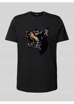T-shirt o kroju regular fit z okrągłym dekoltem ze sklepu Peek&Cloppenburg  w kategorii T-shirty męskie - zdjęcie 177823447