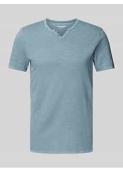 T-shirt z dekoltem w serek ze sklepu Peek&Cloppenburg  w kategorii T-shirty męskie - zdjęcie 177825606