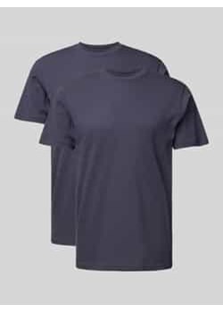 T-shirt z prążkowanym okrągłym dekoltem ze sklepu Peek&Cloppenburg  w kategorii Podkoszulki męskie - zdjęcie 177834566