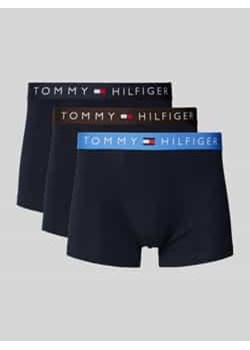 Obcisłe bokserki z elastycznym paskiem z logo w zestawie 3 szt. - id: 1062726_skip3 - marki Tommy Hilfiger - 177836776 Obcisłe bokserki z elastycznym paskiem z logo w zestawie 3 szt. ze sklepu Peek&Cloppenburg w kategorii Majtki męskie - zdjęcie 177836776