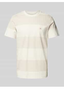 T-shirt z naszywką z logo ze sklepu Peek&Cloppenburg  w kategorii T-shirty męskie - zdjęcie 177837919