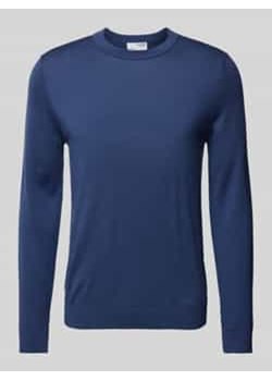 Sweter z dzianiny z prążkowanymi wykończeniami model ‘TRAY’ ze sklepu Peek&Cloppenburg  w kategorii Swetry męskie - zdjęcie 177845858