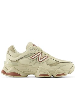 Buty dziecięce New Balance GC9060GC - beżowe ze sklepu streetstyle24.pl w kategorii Buty sportowe damskie - zdjęcie 177862128