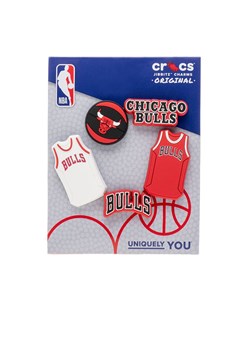 Przypinki Crocs Jibbitz NBA Chicago Bulls 5P 10011280 - multikolor ze sklepu streetstyle24.pl w kategorii Przypinki - zdjęcie 177862227