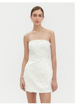 BARDOT Sukienka koktajlowa 59333DB2 Biały Regular Fit ze sklepu MODIVO w kategorii Sukienki - zdjęcie 177870539