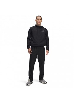 Męskie spodnie casual tkaninowe Under Armour UA Rival Woven Windbreaker Pant - czarne ze sklepu Sportstylestory.com w kategorii Spodnie męskie - zdjęcie 177894767